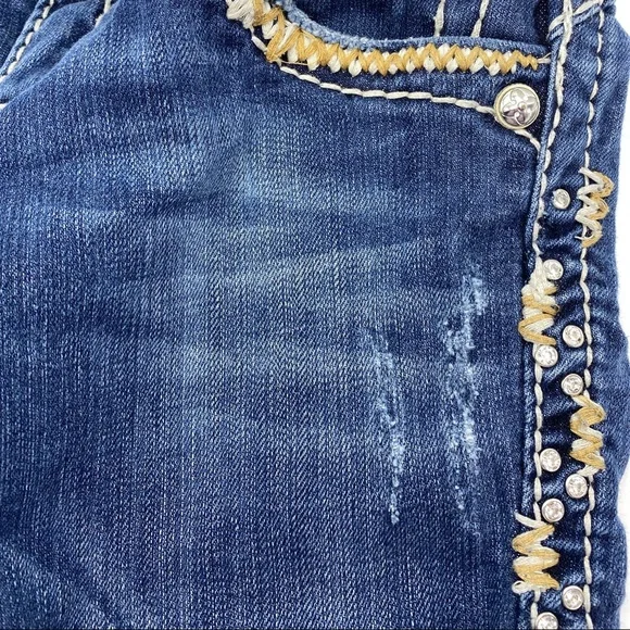 Rock Revival Jeans - Picture 5 of 8